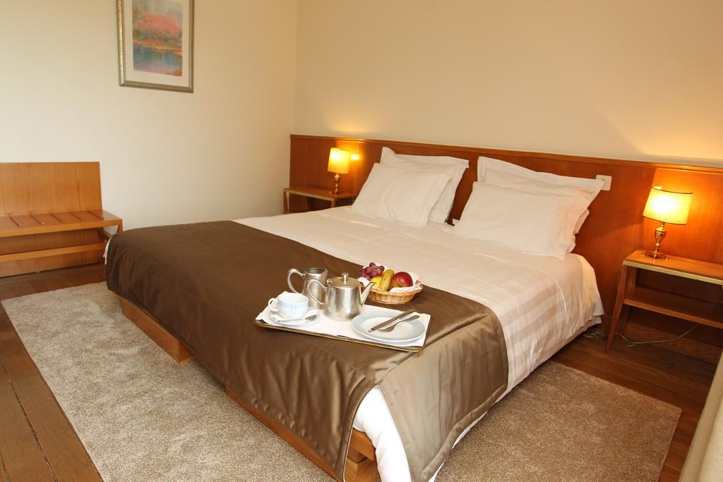 Hotel Parador Santa Catarina Miranda del Duero Habitación foto